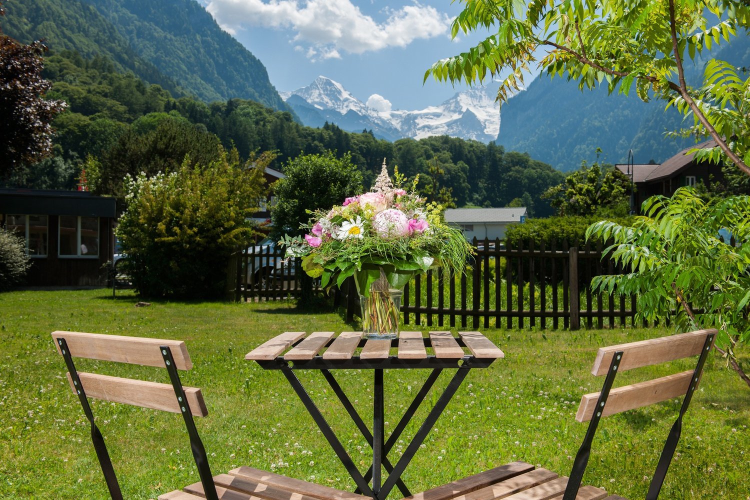 comfort room with jungfrau view